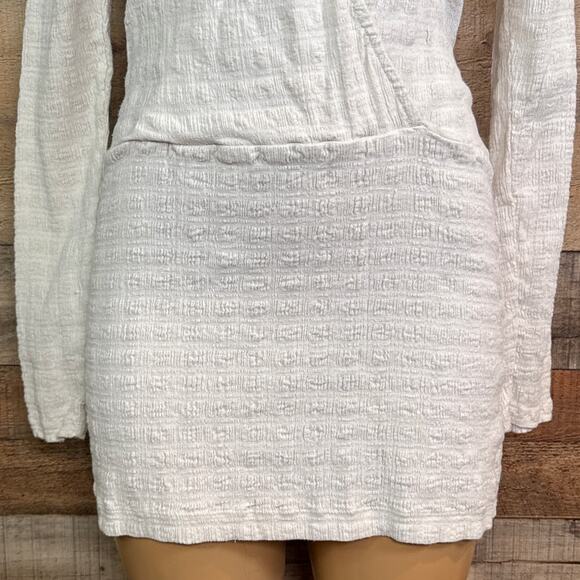 Free People Grazia Mini Dress Surplice Long Sleeve Tea Ivory Size Medium - Picture 3 of 10